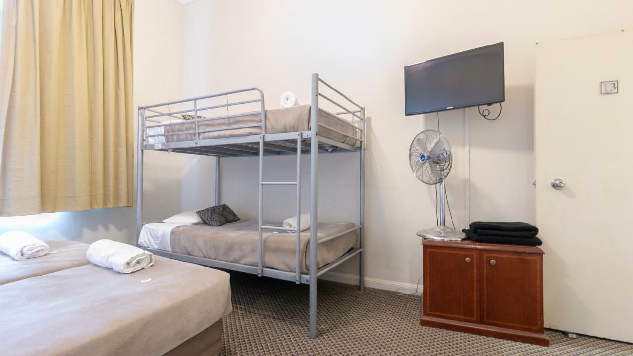 วูลโบรกเกอร์ส แอต ดาร์ลิง ฮาร์เบอร์ โฮเทล Hostel ซิดนีย์ ภายนอก รูปภาพ