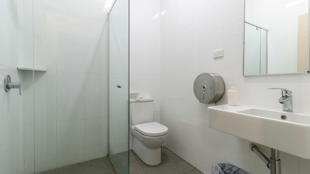 วูลโบรกเกอร์ส แอต ดาร์ลิง ฮาร์เบอร์ โฮเทล Hostel ซิดนีย์ ภายนอก รูปภาพ