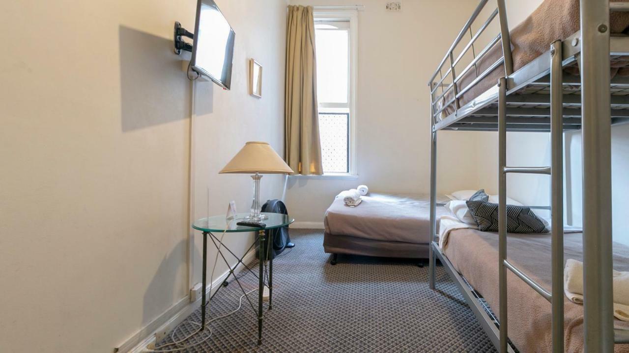 วูลโบรกเกอร์ส แอต ดาร์ลิง ฮาร์เบอร์ โฮเทล Hostel ซิดนีย์ ภายนอก รูปภาพ